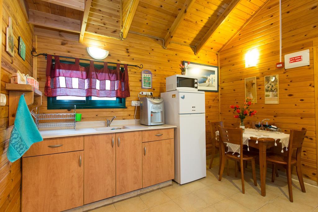 Leyad Hashmura Lodging Yesod Hamaala Buitenkant foto