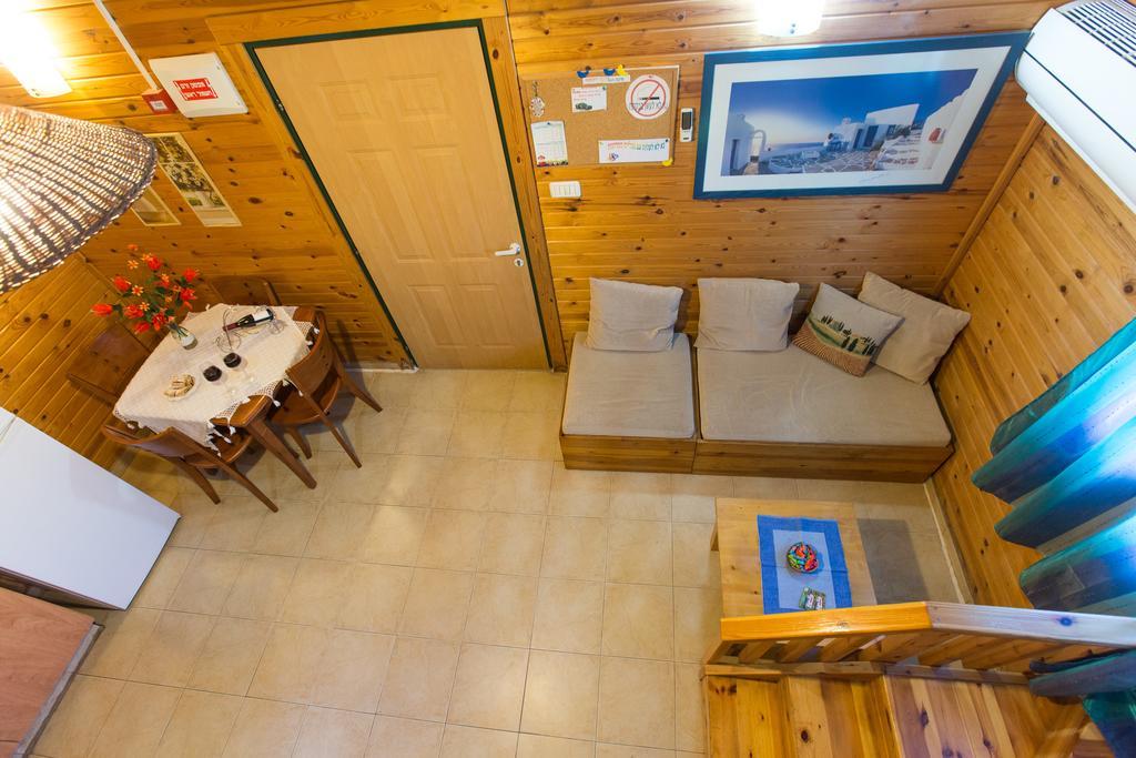 Leyad Hashmura Lodging Yesod Hamaala Buitenkant foto