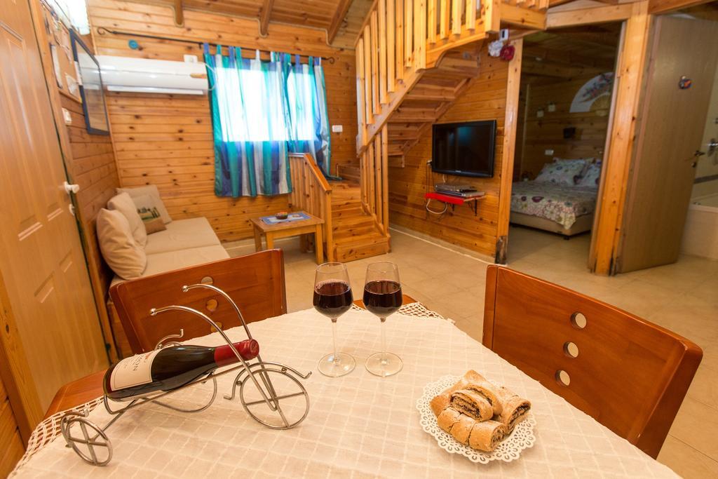Leyad Hashmura Lodging Yesod Hamaala Buitenkant foto