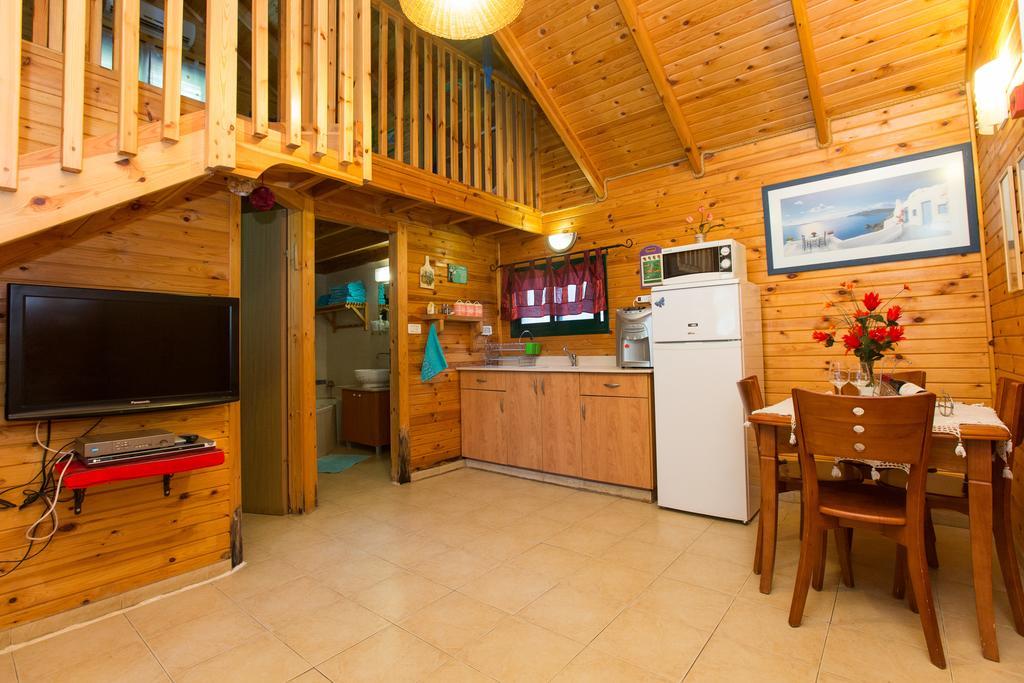 Leyad Hashmura Lodging Yesod Hamaala Buitenkant foto
