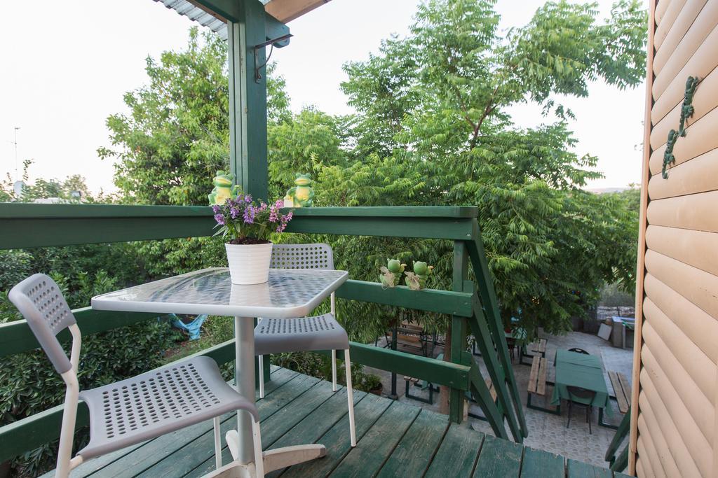 Leyad Hashmura Lodging Yesod Hamaala Buitenkant foto