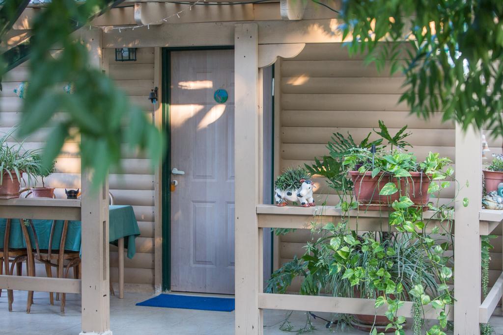 Leyad Hashmura Lodging Yesod Hamaala Buitenkant foto